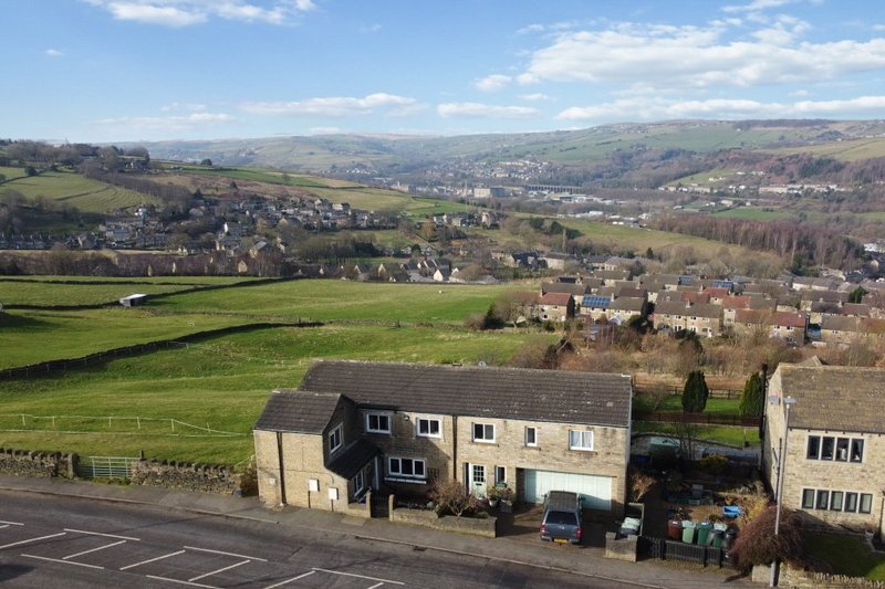 Linthwaite, Yorkshire – HD7