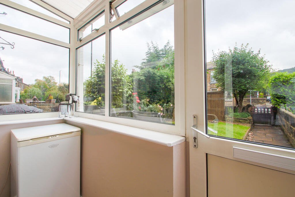 Bradford Road, Otley – photo 12 of 18