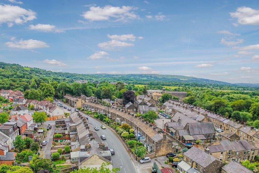 Bradford Road, Otley – photo 17 of 18