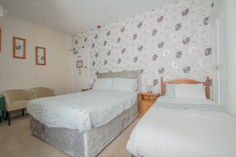 Guest House + Holiday/Owner Annexe – Flamborough Road, Bridlington – photo 18 of 29