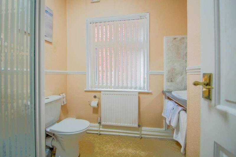 Guest House + Holiday/Owner Annexe – Flamborough Road, Bridlington – photo 23 of 29