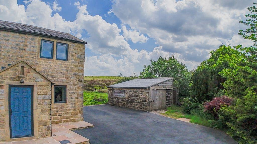 House in 1.3 acres, Hebden Bridge Road, (near Oxenhope) – photo 10 of 23