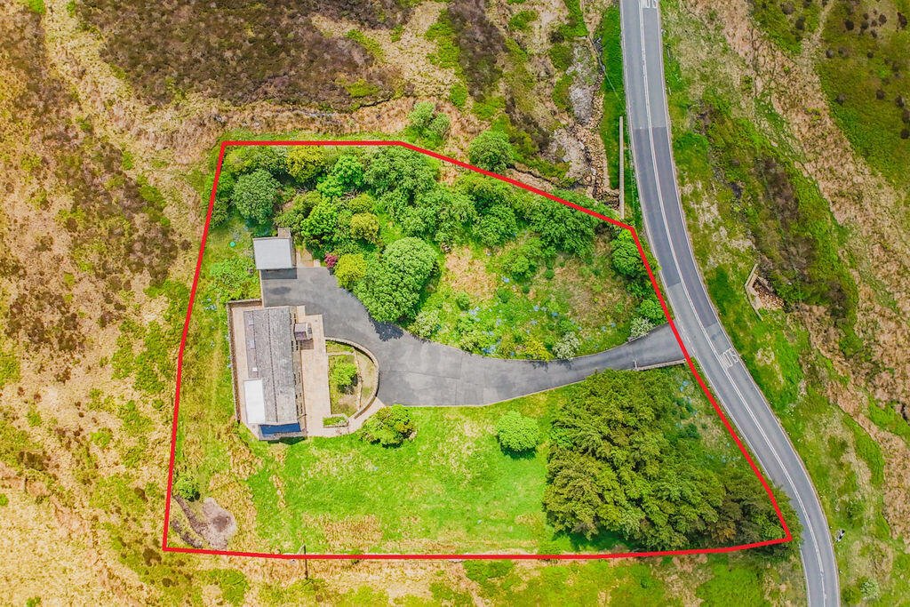 House in 1.3 acres, Hebden Bridge Road, (near Oxenhope) – photo 2 of 23