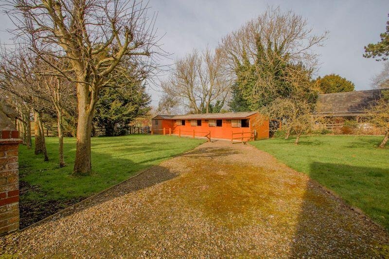 House + Land + Stables + Holiday Lets – Main Street, Seamer – photo 3 of 35