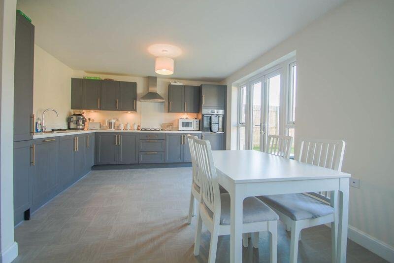 Paddock Rise, East Ardsley – photo 2 of 14
