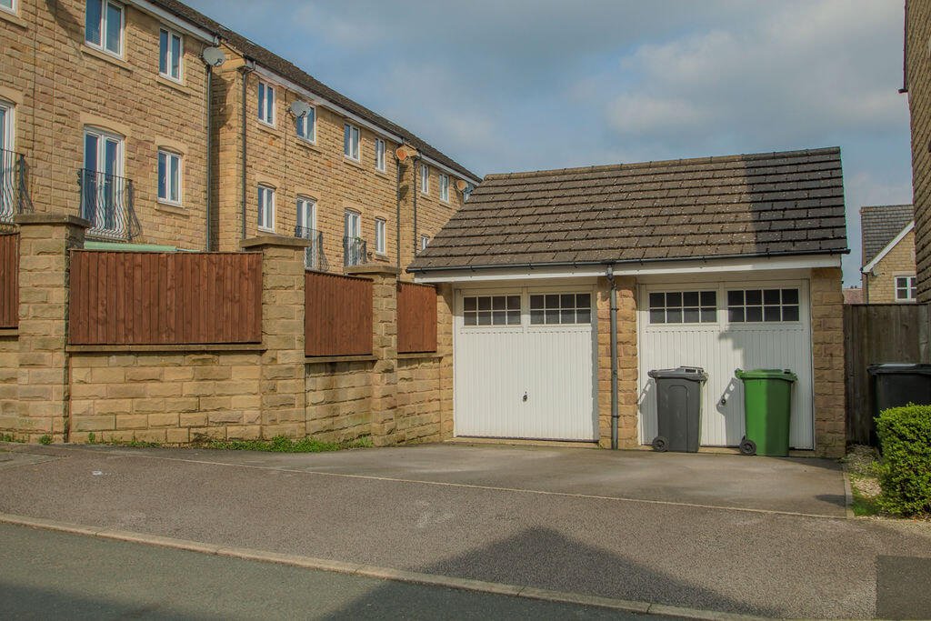 Plover Road, Lindley – photo 10 of 26