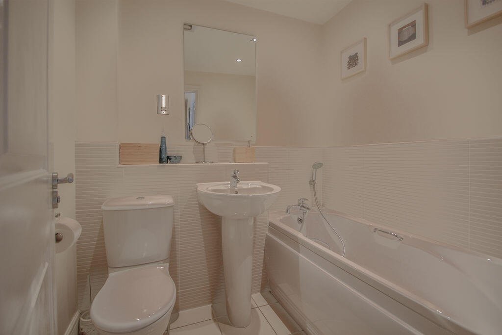 Plover Road, Lindley – photo 22 of 26