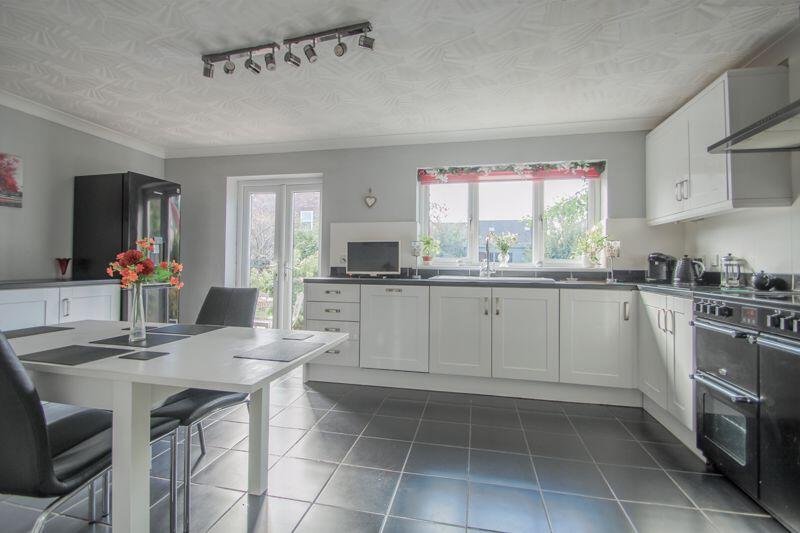 Station Road, Hutton Cranswick – photo 15 of 28