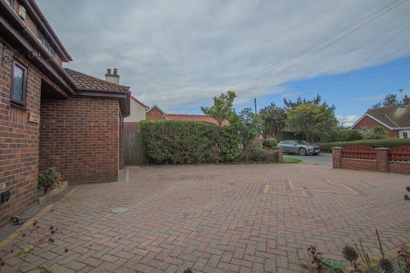 Station Road, Hutton Cranswick – photo 27 of 28
