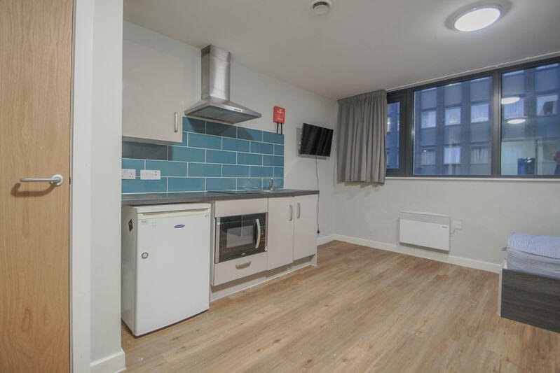 STUDIO INVESTMENT, New Bank House, Queen Street, Sheffield, S1 – photo 2 of 13